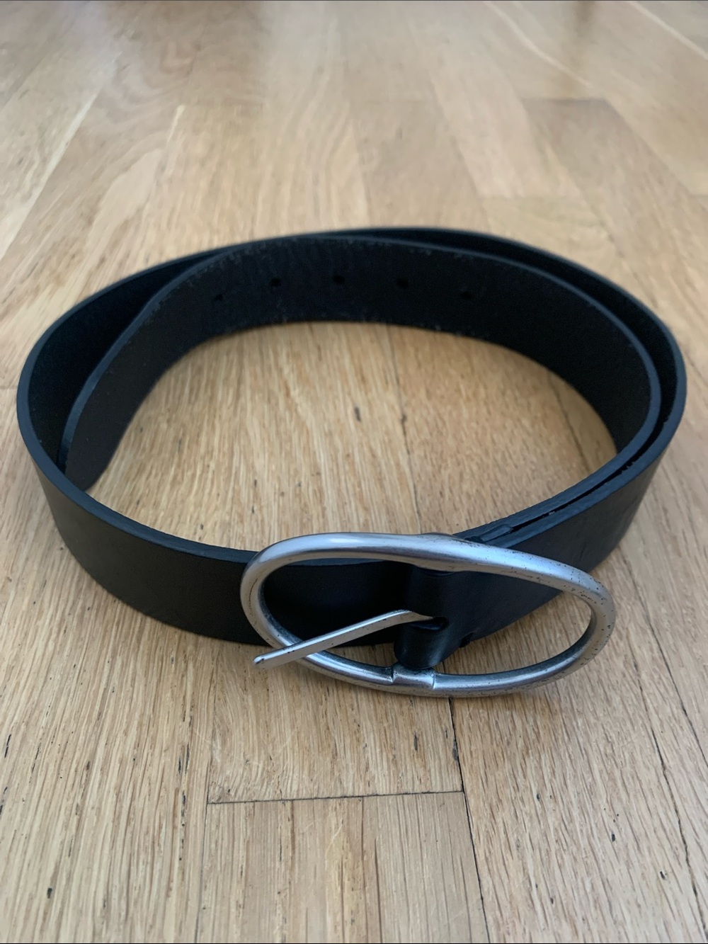 GAP Black Leather Women’s Belt with Silver Buckle, size small